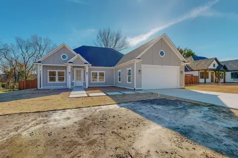 1403 Oneil St, Commerce, TX 75428