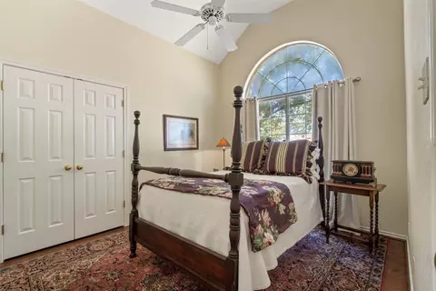 702 Brandon Dr, Cleburne, TX 76033 photo 22