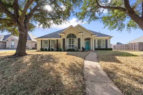 702 Brandon Dr, Cleburne, TX 76033
