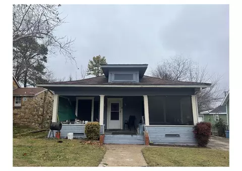 823 W Shepherd St, Denison, TX 75020