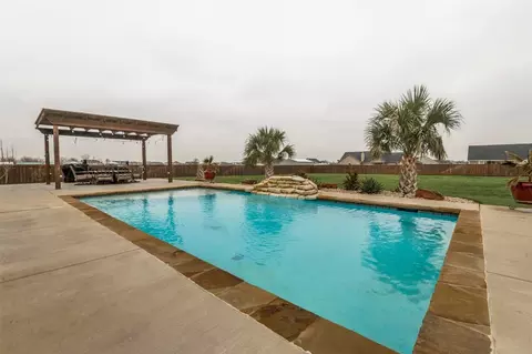 Exterior - 8848 Abner Rd, Terrell, TX 75161 photo 7 of 10