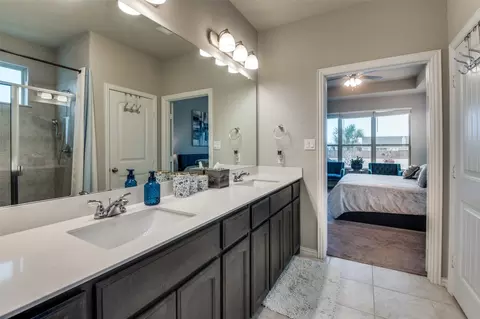 Bath - 8848 Abner Rd, Terrell, TX 75161 photo 3 of 3