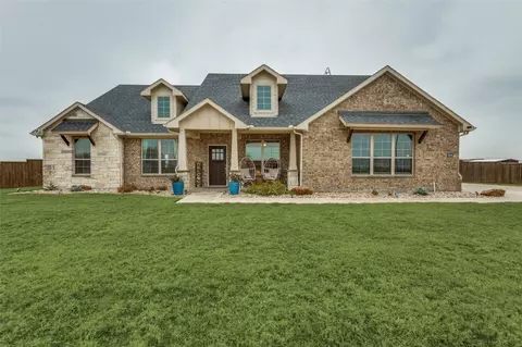 8848 Abner Rd, Terrell, TX 75161