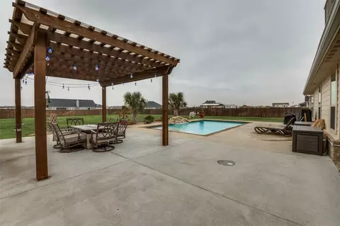 Exterior - 8848 Abner Rd, Terrell, TX 75161 photo 6 of 10