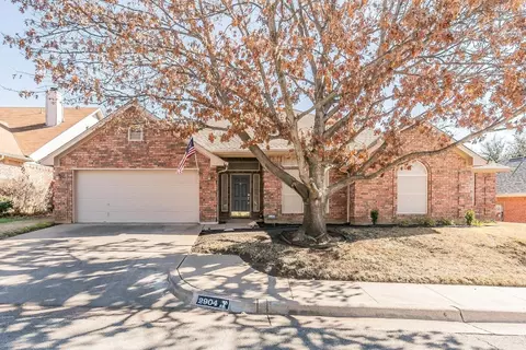2904 Tanya Ct, Bedford, TX 76021