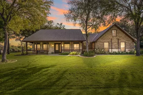 7112 Cedar Valley Dr, Whitney, TX 76692