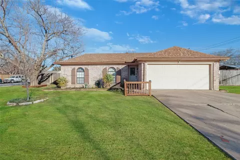 7132 Echo Hill Dr, Watauga, TX 76148