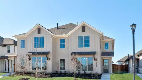 2112 Winding Creek Cir, Fort Worth, TX 76008