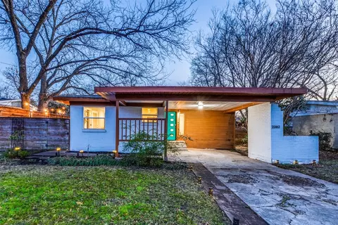 2202 Ballycastle Dr, Dallas, TX 75228