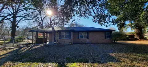603 Francis Ave, Mooringsport, LA 71060