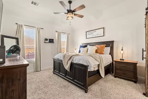 112 Maverick Ln, Pilot Point, TX 76258 photo 10