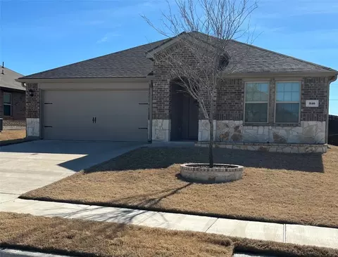 316 Chuck Wagon Dr, Royse City, TX 75189