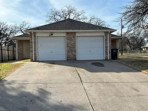 5200 Flamingo Rd, Fort Worth, TX 76119