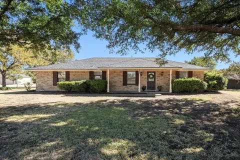 260 S Walnut Grove Rd, Midlothian, TX 76065