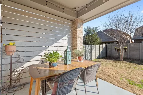 Exterior - 1213 9th St, Argyle, TX 76226 photo 2 of 10