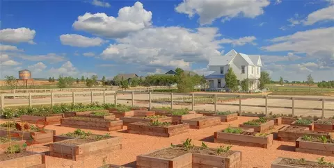 Exterior - 1213 9th St, Argyle, TX 76226 photo 7 of 10
