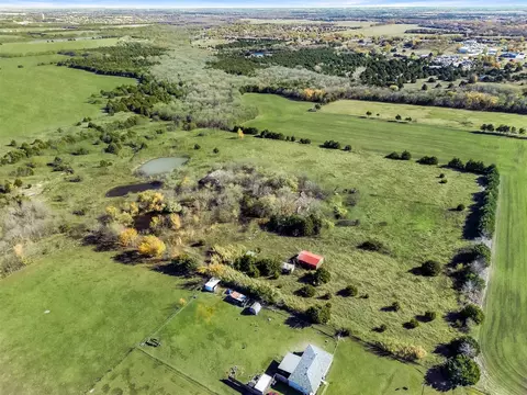 1851 Stainback Rd, Red Oak, TX 75154