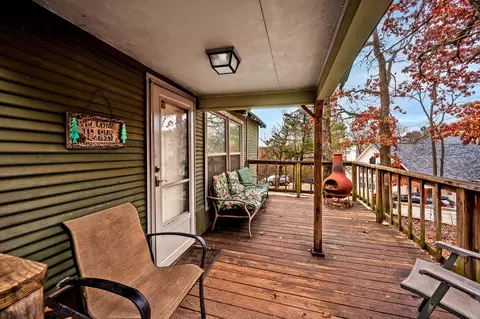 220 Queens Dr, Pottsboro, TX 75076