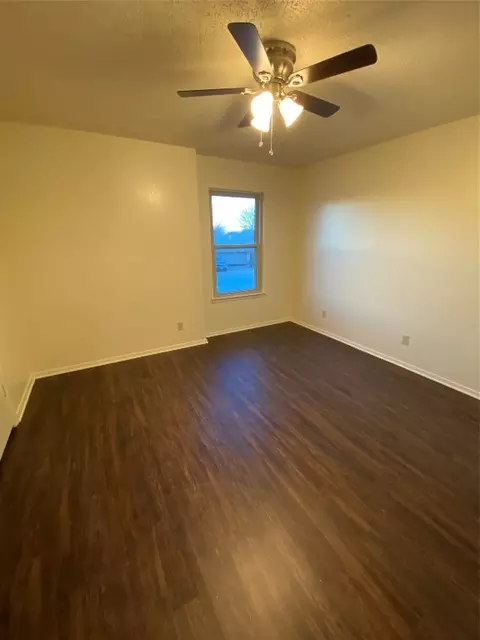 6312 Holiday Ln, North Richland Hills, TX 76182
