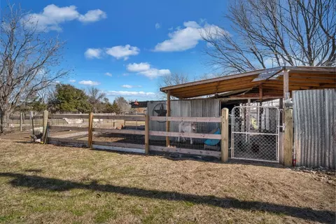 714 Barnes Rd, Cleburne, TX 76031 photo 24