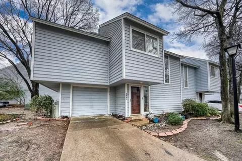 653 Cimarron Trl, Irving, TX 75063