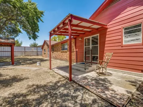 658 S Loop Dr, Cedar Hill, TX 75104 photo 13