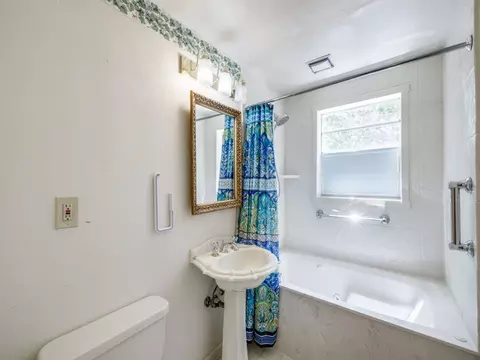 658 S Loop Dr, Cedar Hill, TX 75104 photo 12