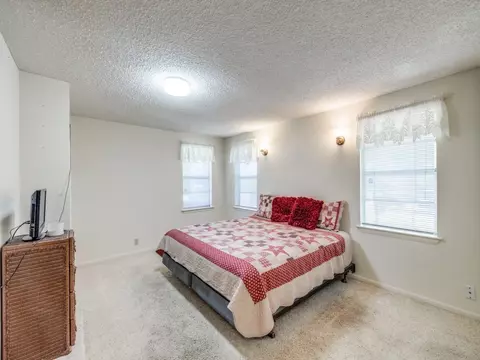658 S Loop Dr, Cedar Hill, TX 75104 photo 11