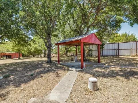 658 S Loop Dr, Cedar Hill, TX 75104 photo 15