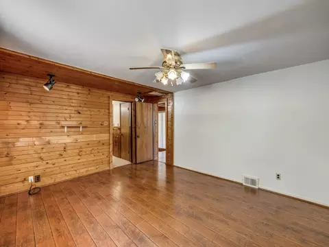 658 S Loop Dr, Cedar Hill, TX 75104 photo 9