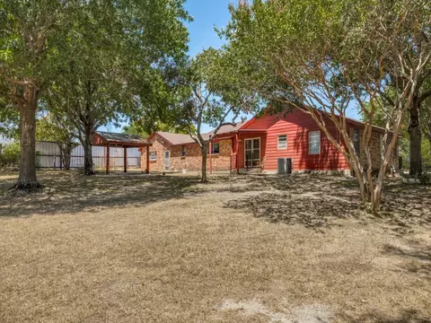 658 S Loop Dr, Cedar Hill, TX 75104 photo 17