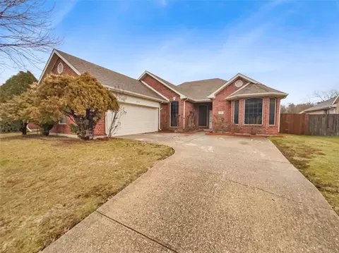 1602 Jennifer Dr, Garland, TX 75042