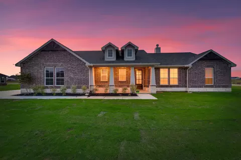 2900 Mossy Oak Dr, Oak Ridge, TX 75161