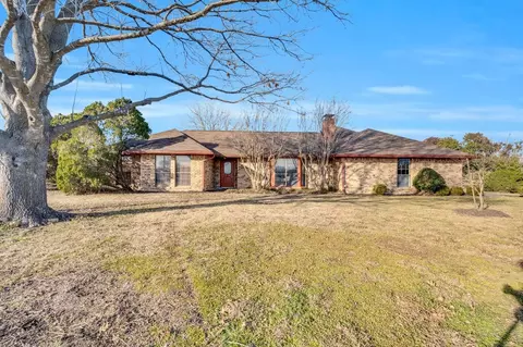 840 Lynn Ann Dr, Red Oak, TX 75154