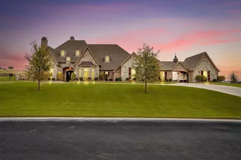 116 Signature Ct, Weatherford, TX 76087