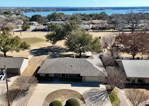 5605 Choctaw Dr, Granbury, TX 76049