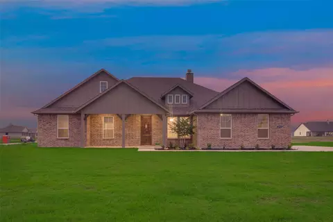 2914 Mossy Oak Dr, Terrell, TX 75161