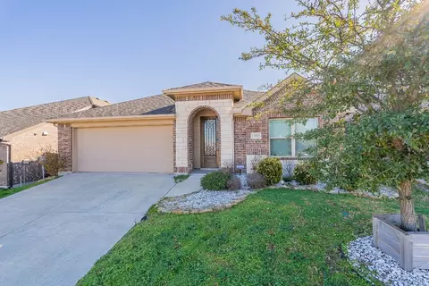 11905 Rustling Oaks Dr, Crowley, TX 76036