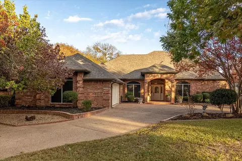 5009 Bueno Dr, Granbury, TX 76049