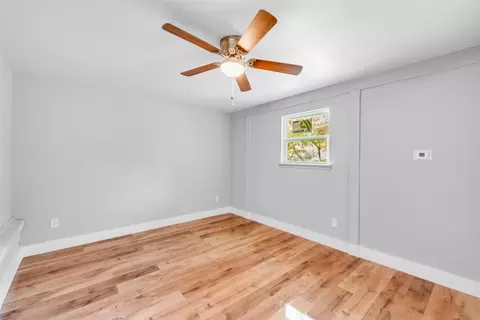 652 Pine St, Hurst, TX 76053 photo 18