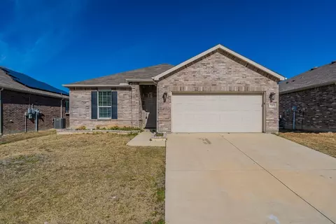 2349 Barzona Dr, Fort Worth, TX 76131