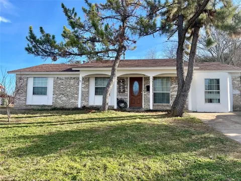 1706 Running River Rd, Garland, TX 75044