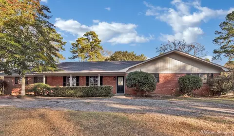 618 E Vinnie St, Plain Dealing, LA 71064