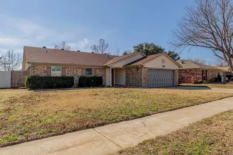 2505 Westpark Way Cir, Euless, TX 76040