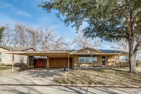 5516 Denise Dr, Haltom City, TX 76148