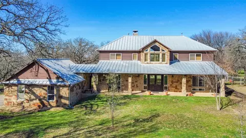 740 Amber Ln, Oak Point, TX 75068