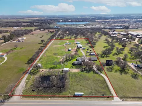 640 Spring Hill Rd, Aubrey, TX 76227