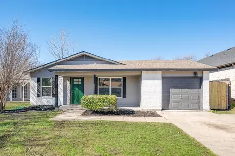 613 SW 16th St, Grand Prairie, TX 75051