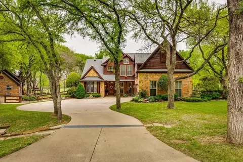 1700 Warwick Crescent Ct, Argyle, TX 76226