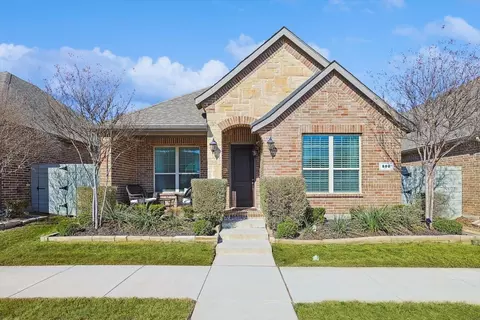 800 10th St, Argyle, TX 76226